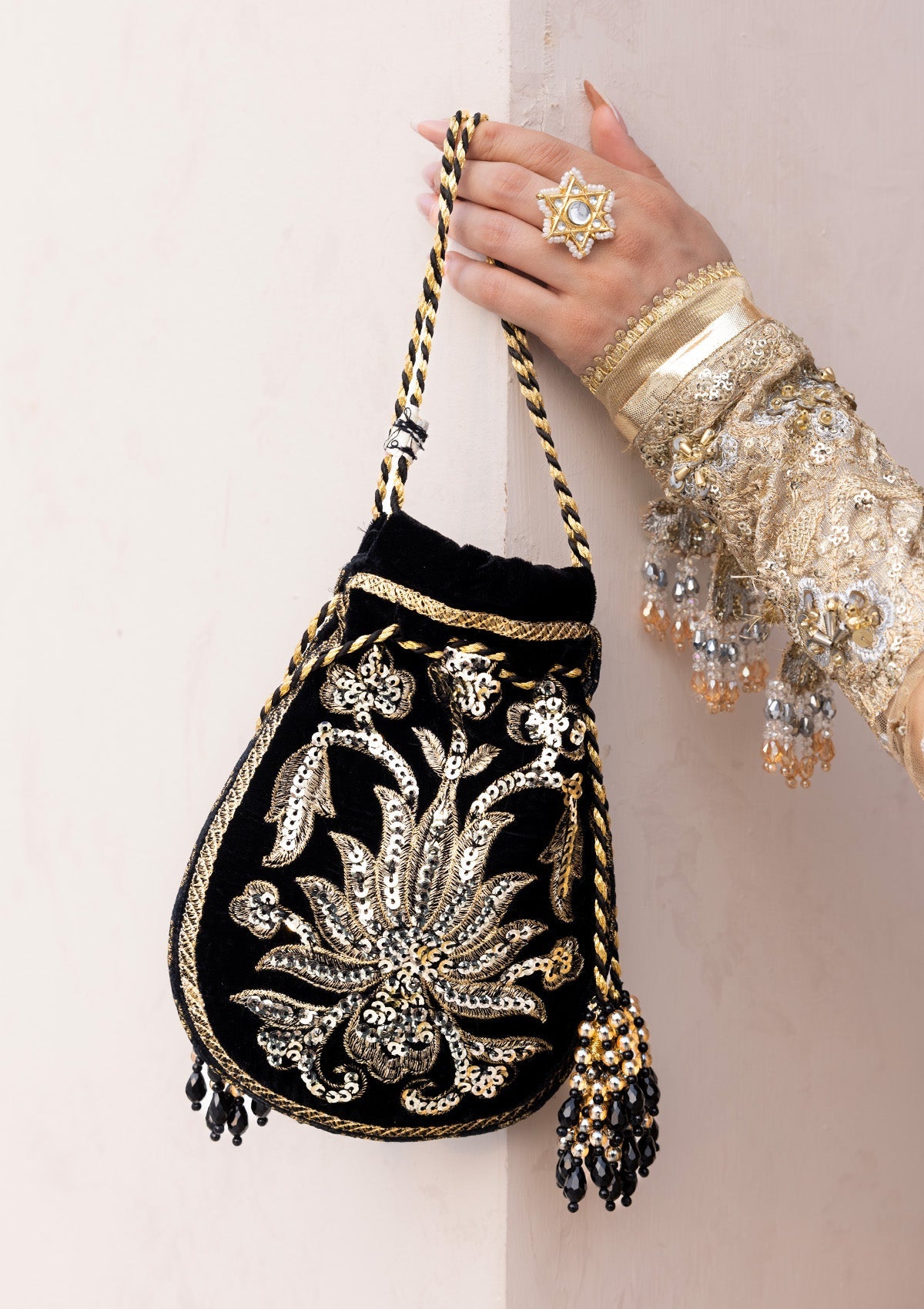 Aik - WEDDING FESTIVE 25 - VOL. 2 - BLACK VELVET POTLI