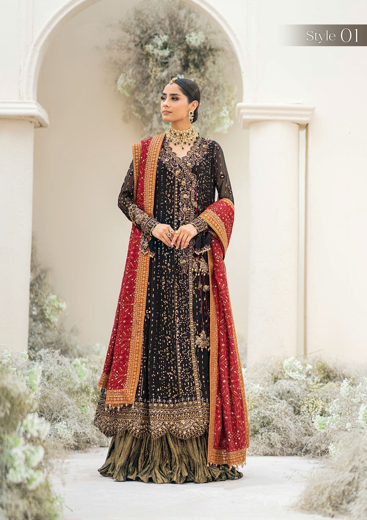 Aik - WEDDING FESTIVE '23 VOL. 2 - LOOK 01 - SaviiFashion.com