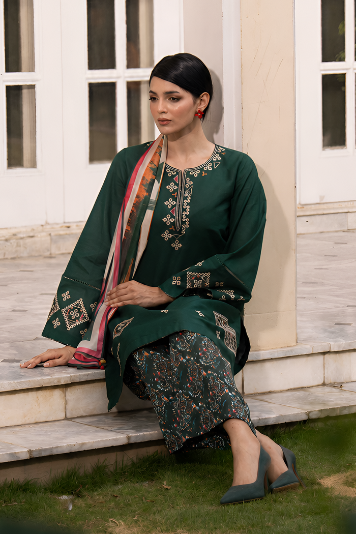 Jazmin - Embroidered lawn use - 9377