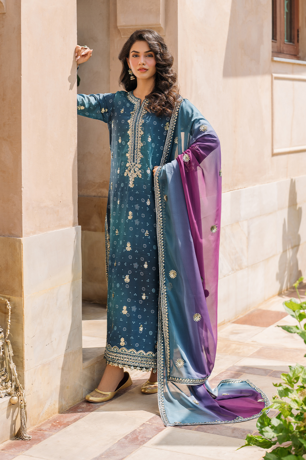 Iznik - UE-335 Embroidered Chiffon