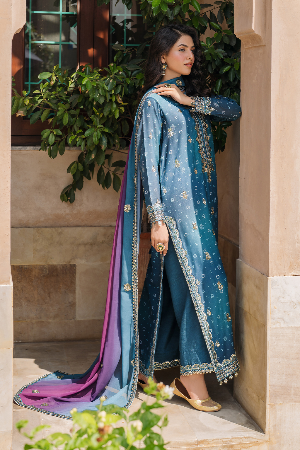 Iznik - UE-335 Embroidered Chiffon