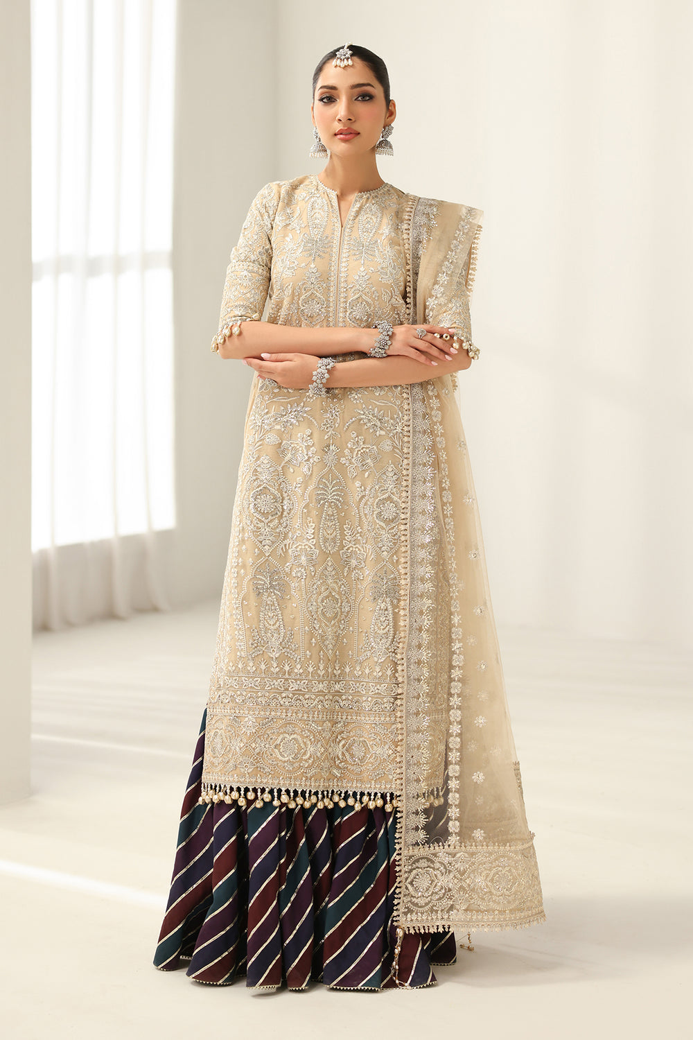 Baroque - EMBROIDERED NET - UF-4183