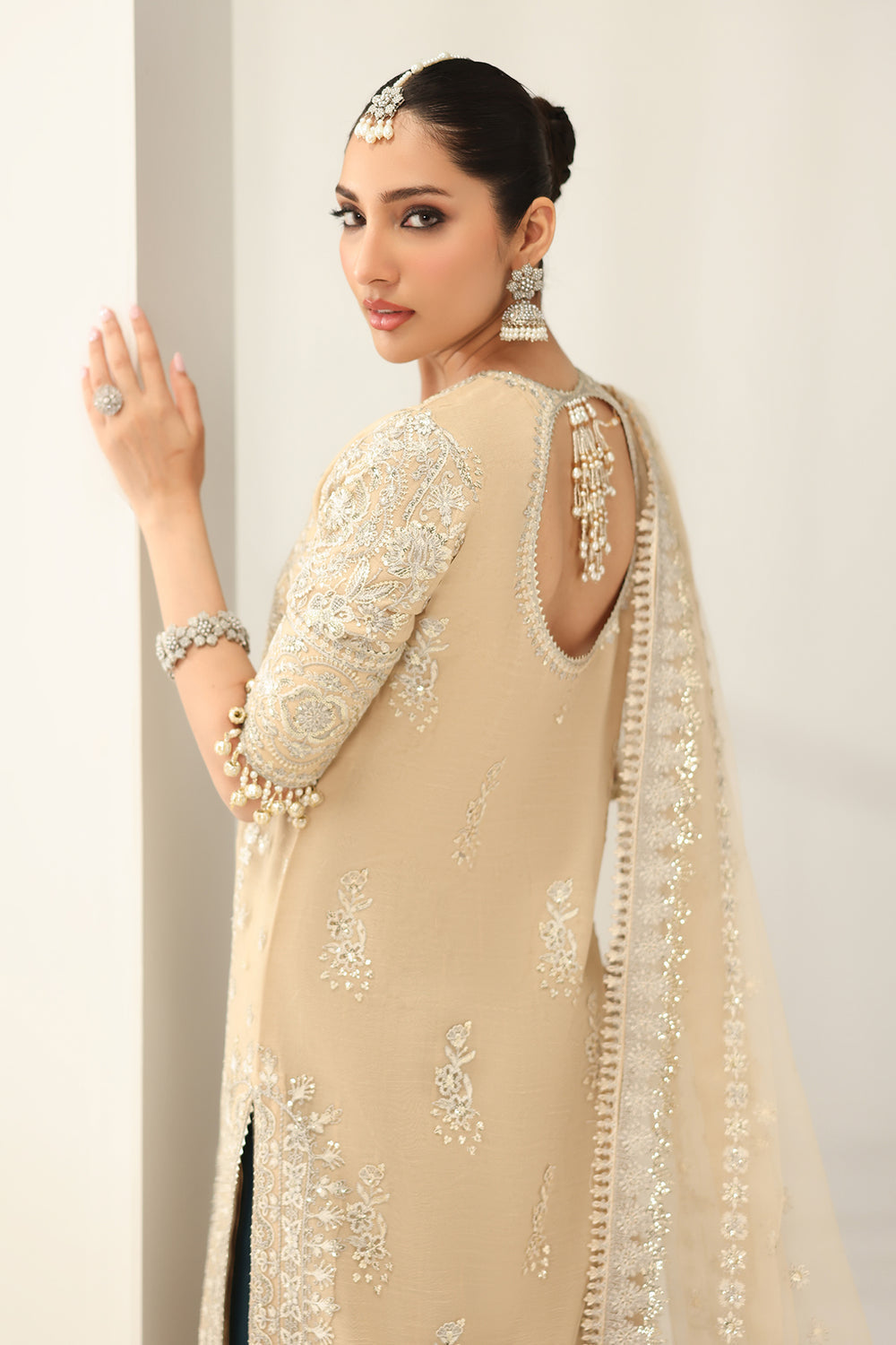 Baroque - EMBROIDERED NET - UF-4183