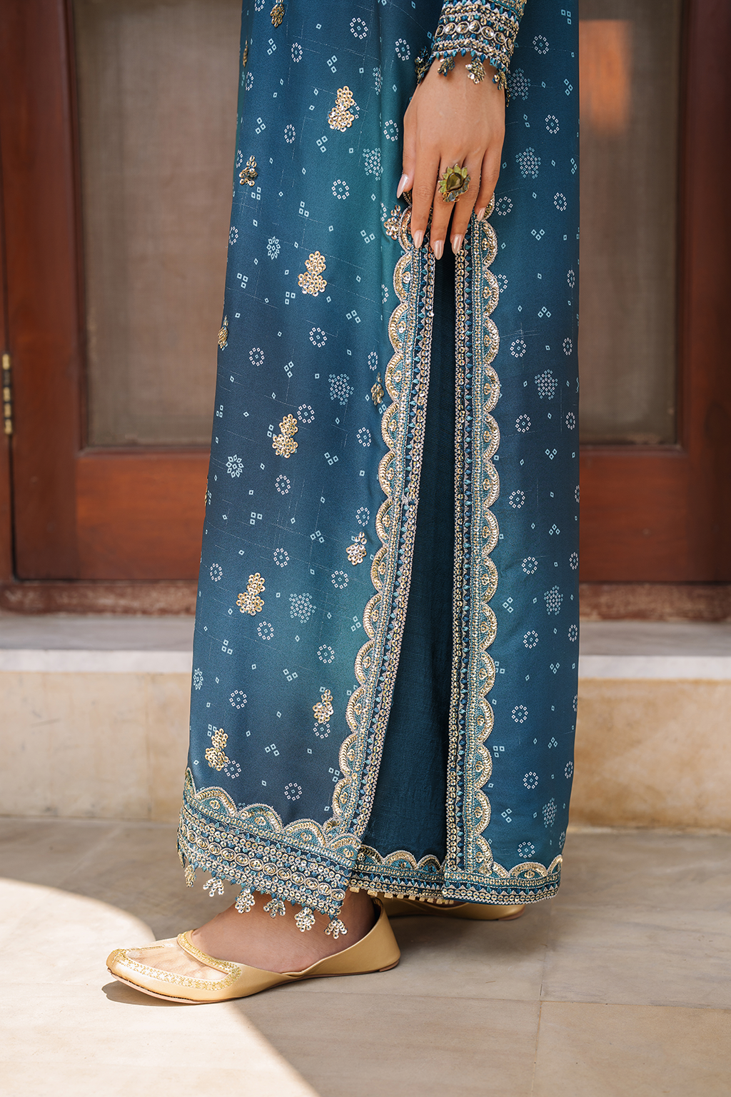 Iznik - UE-335 Embroidered Chiffon