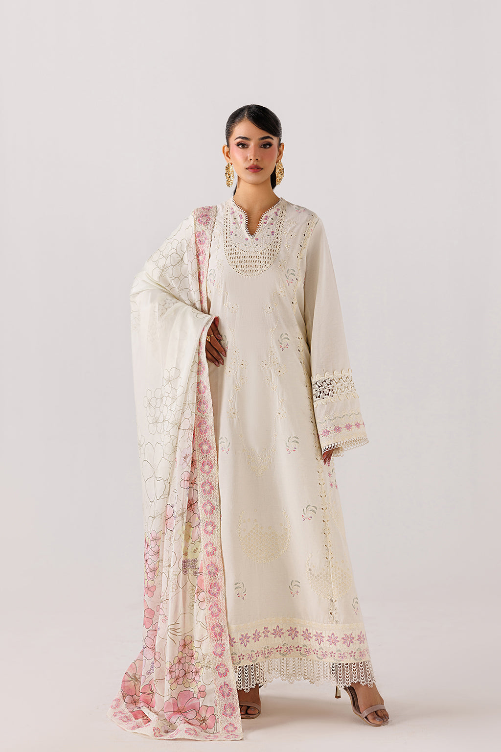 Emaan Adeel-MINIMALISM