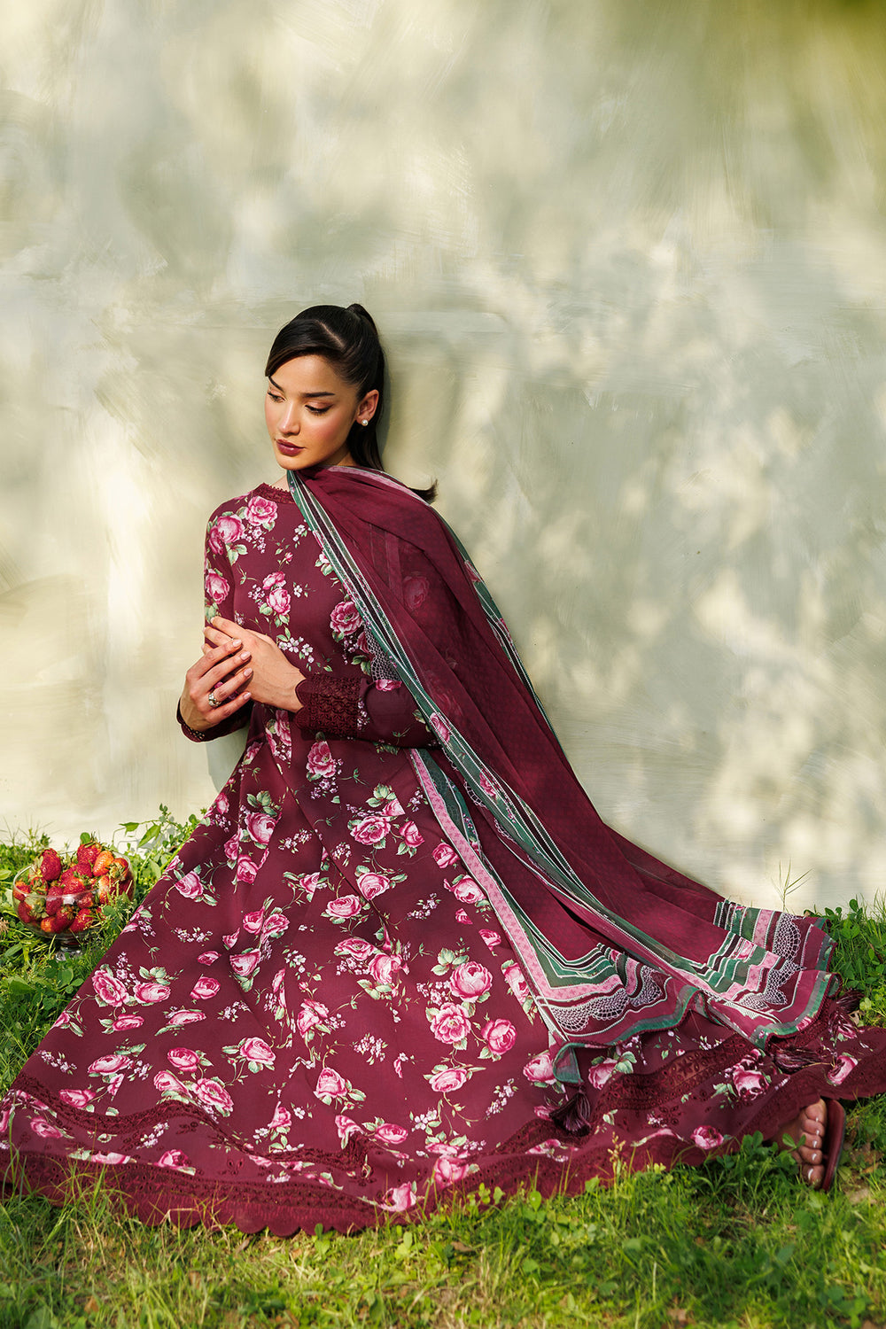 Jazmin - Embroidered lawn use - 9354
