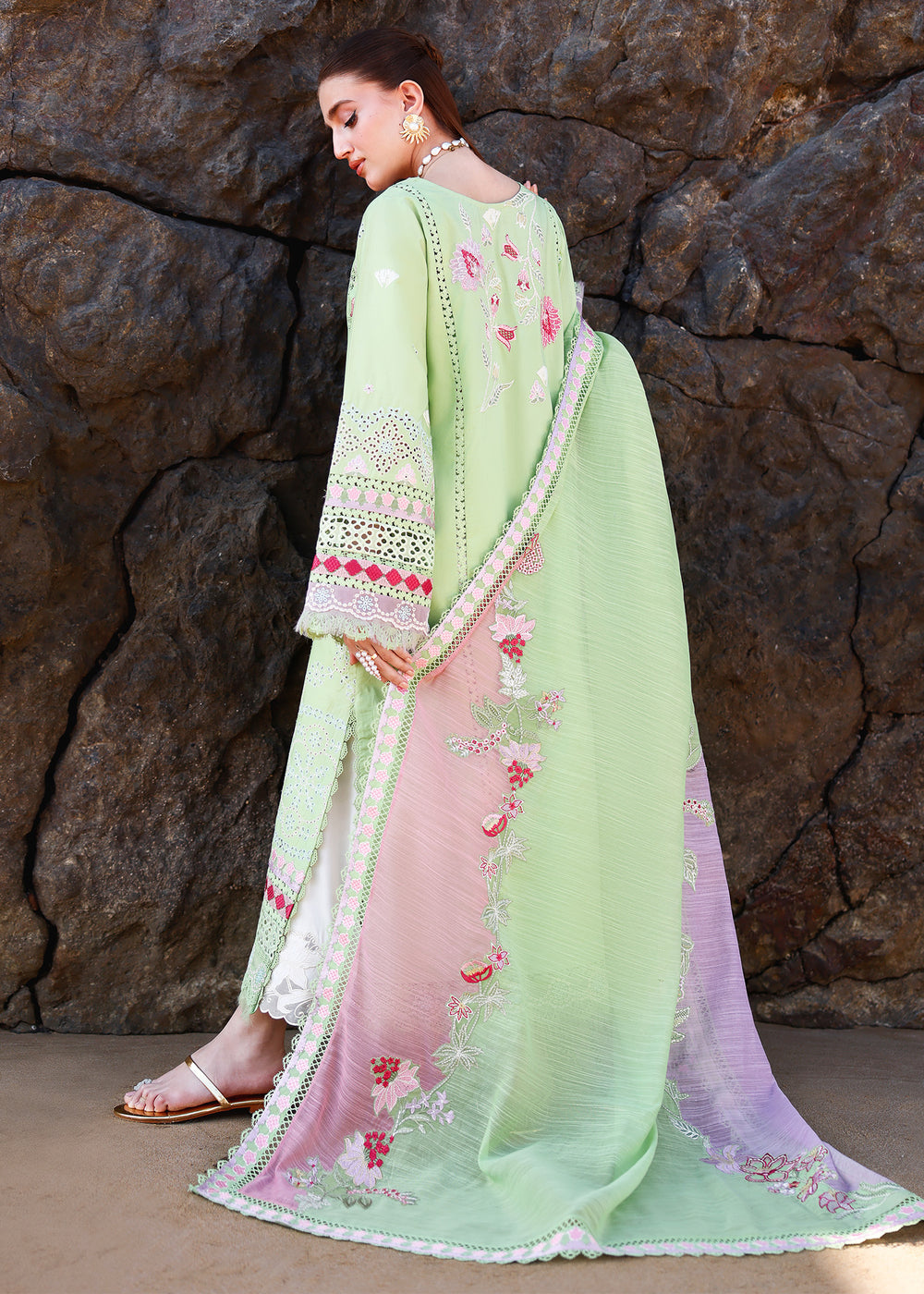 Saira Shakira-NOOR-2-B