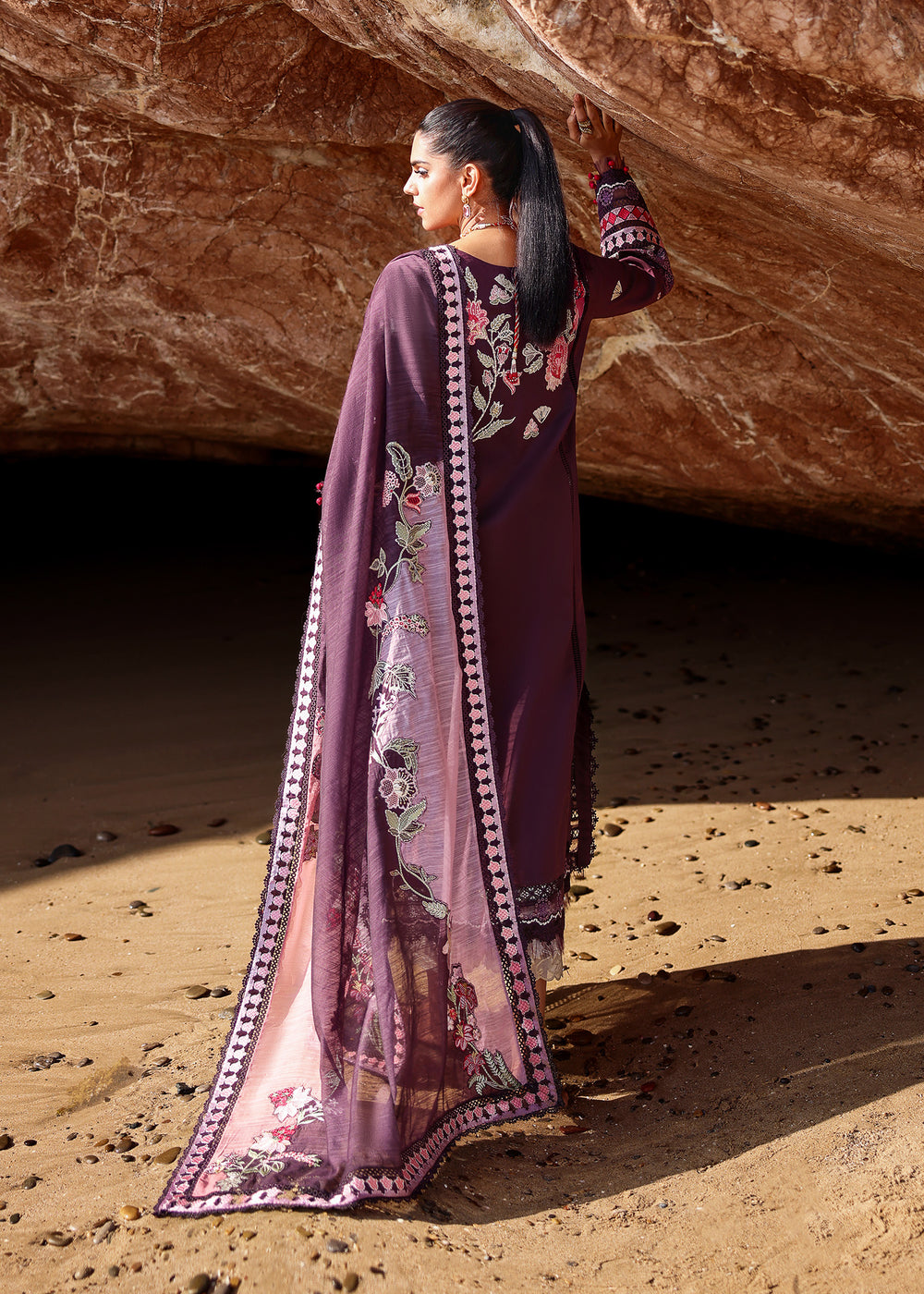 Saira Shakira-NOOR-2-A