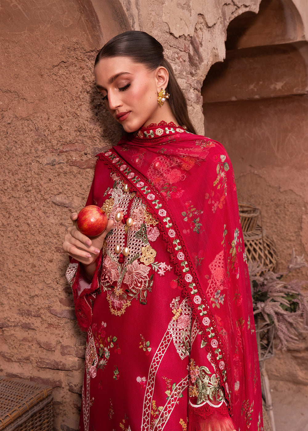 Saira Shakira-ROSE-6-A