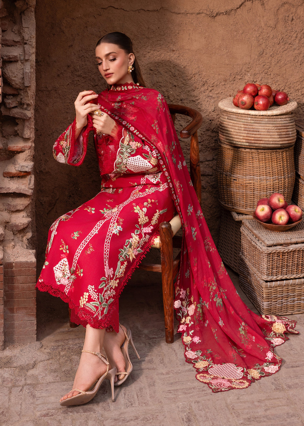 Saira Shakira-ROSE-6-A