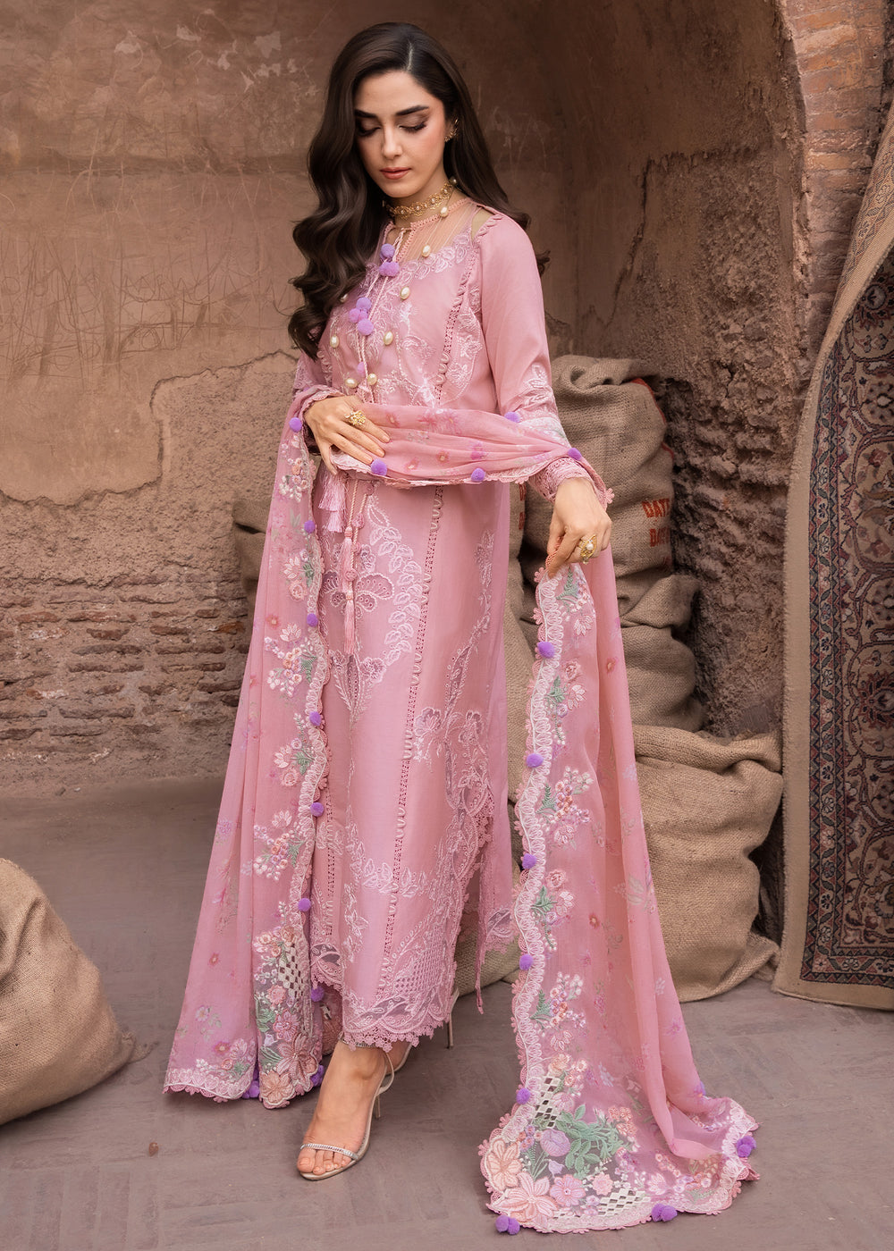 Saira Shakira-OPHELIA-4-B