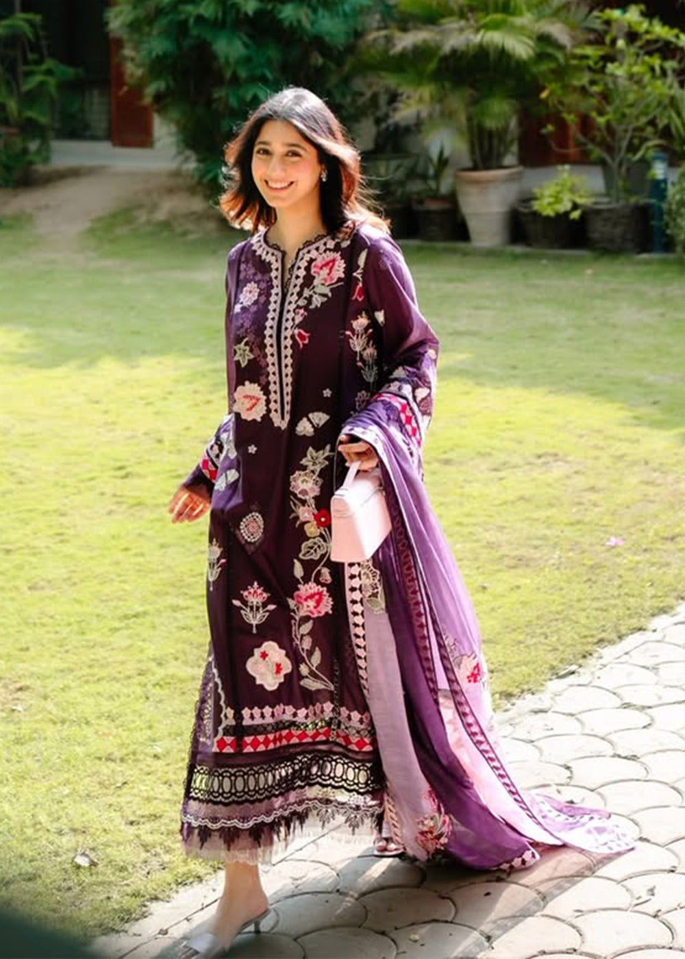 Saira Shakira-NOOR-2-A