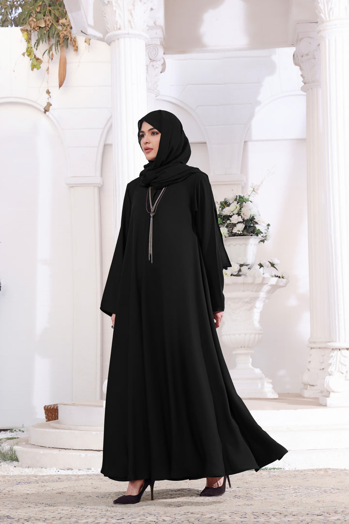 TGM - Omaima Black