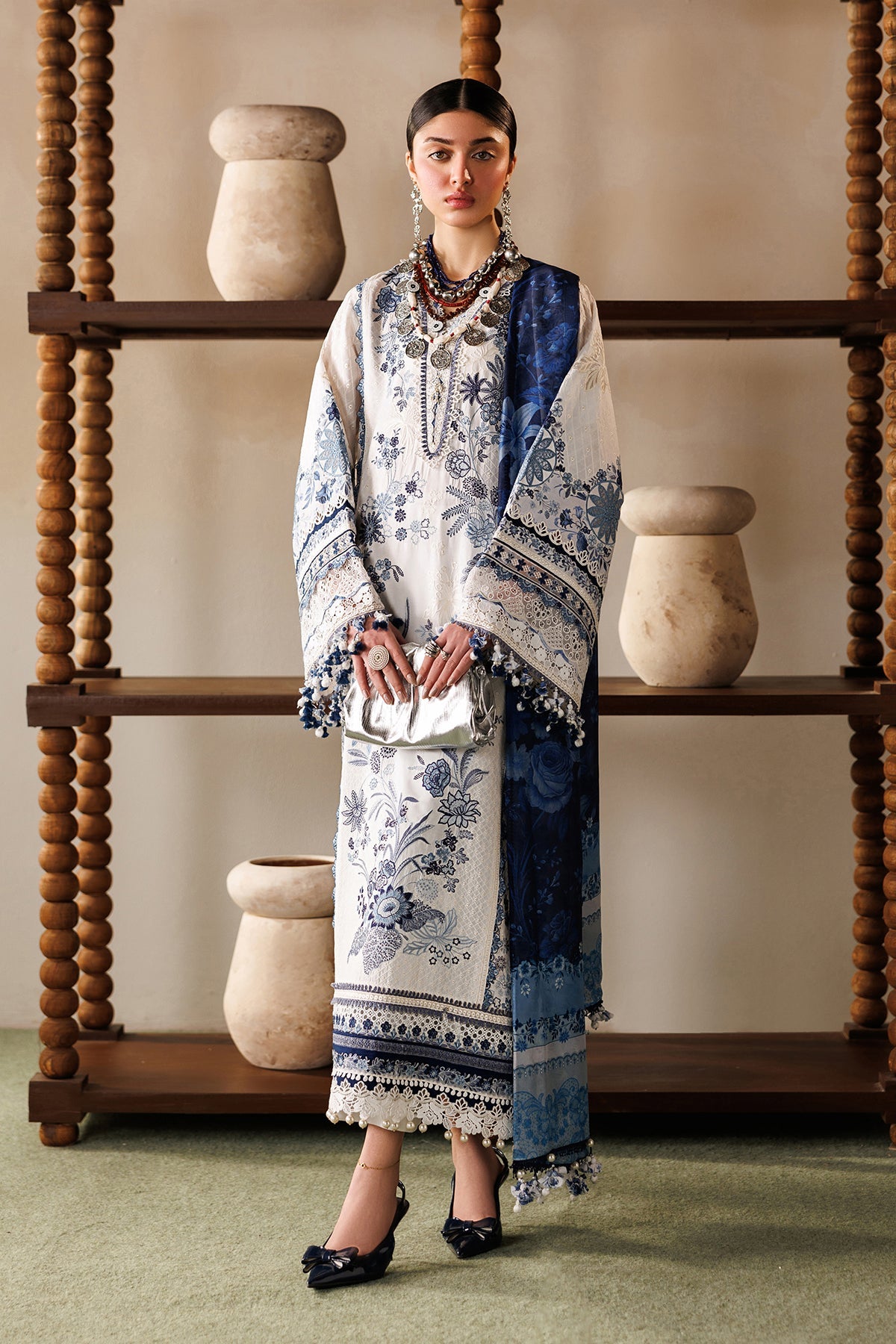 Baroque-EMBROIDERED LAWN EL26-D06