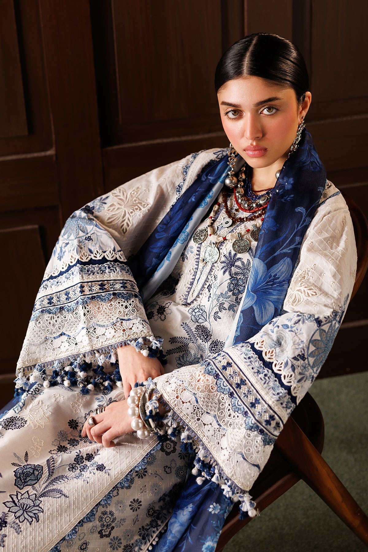 Baroque-EMBROIDERED LAWN EL26-D06