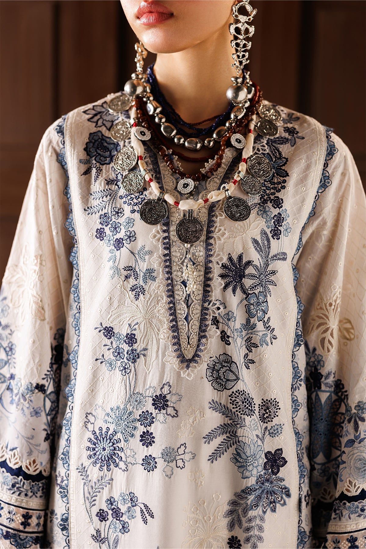 Baroque-EMBROIDERED LAWN EL26-D06