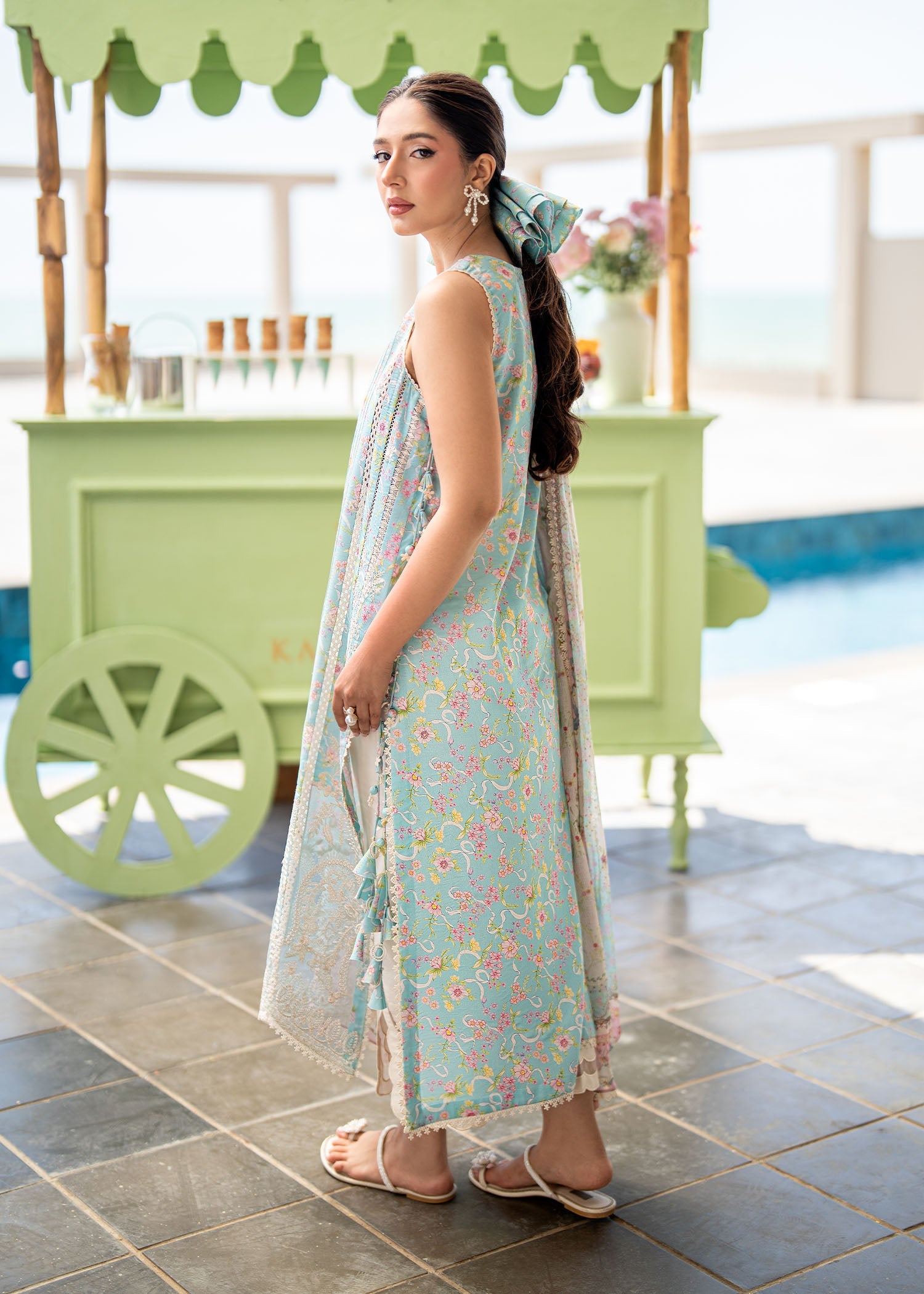 Kanwal Malik - Tiya