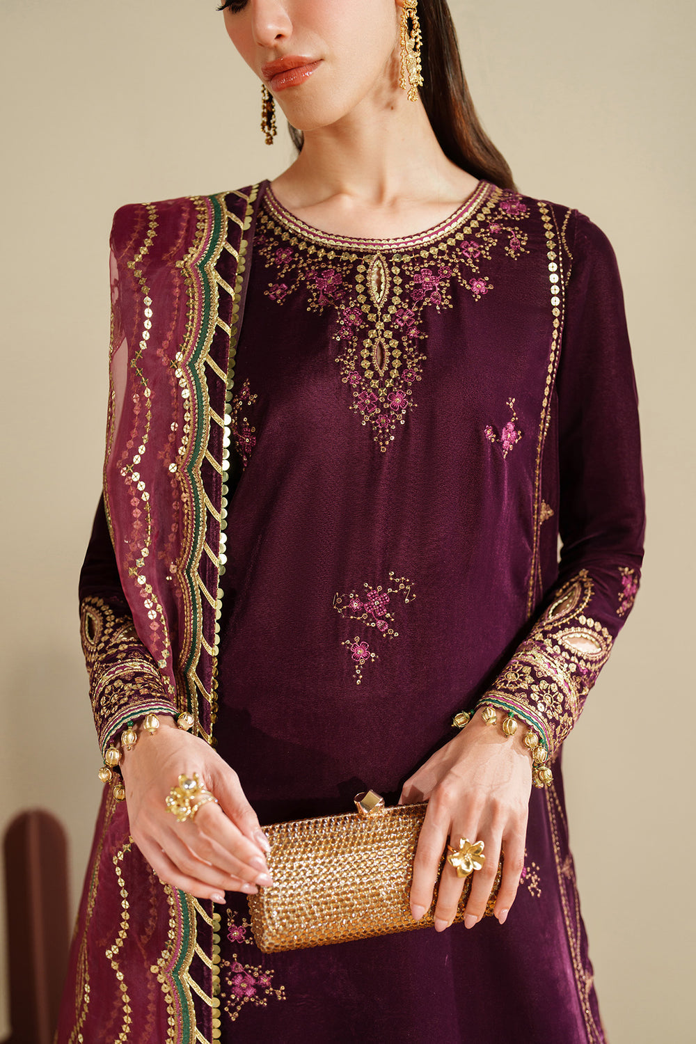 Jazmin - Embroidered Velvet Formal VVF D-4