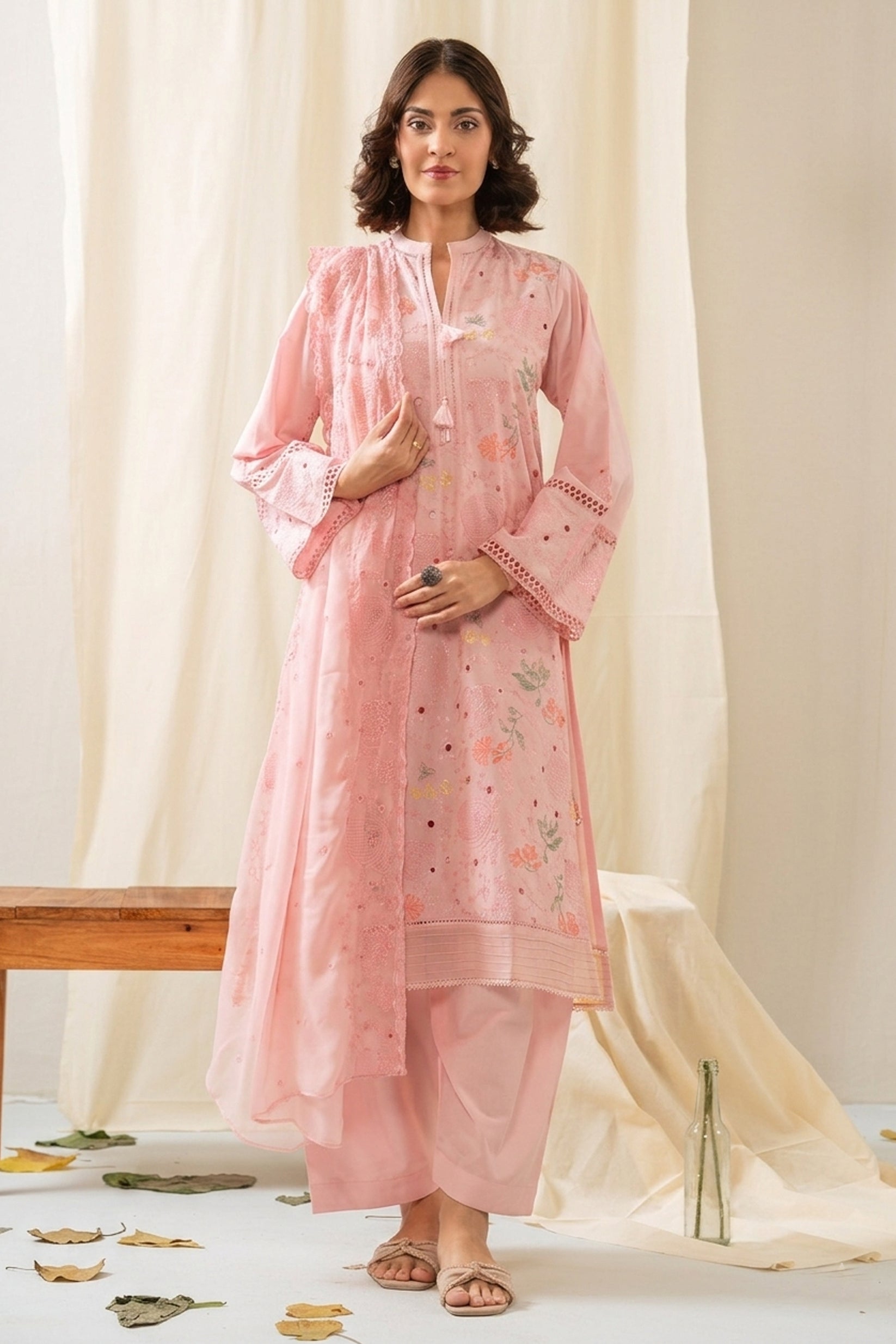 Zeen-EMBROIDERED CAMBRIC 08