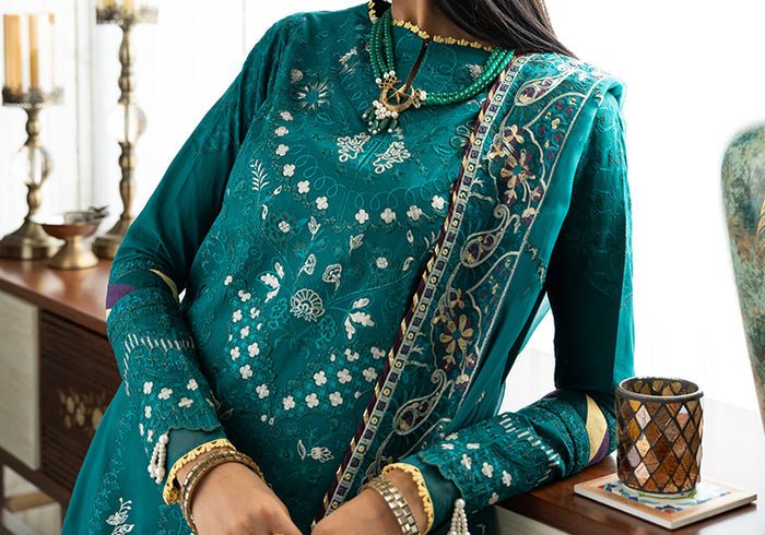 AIK - 24 - Vol - 2 - LOOK - 04 - SaviiFashion.com