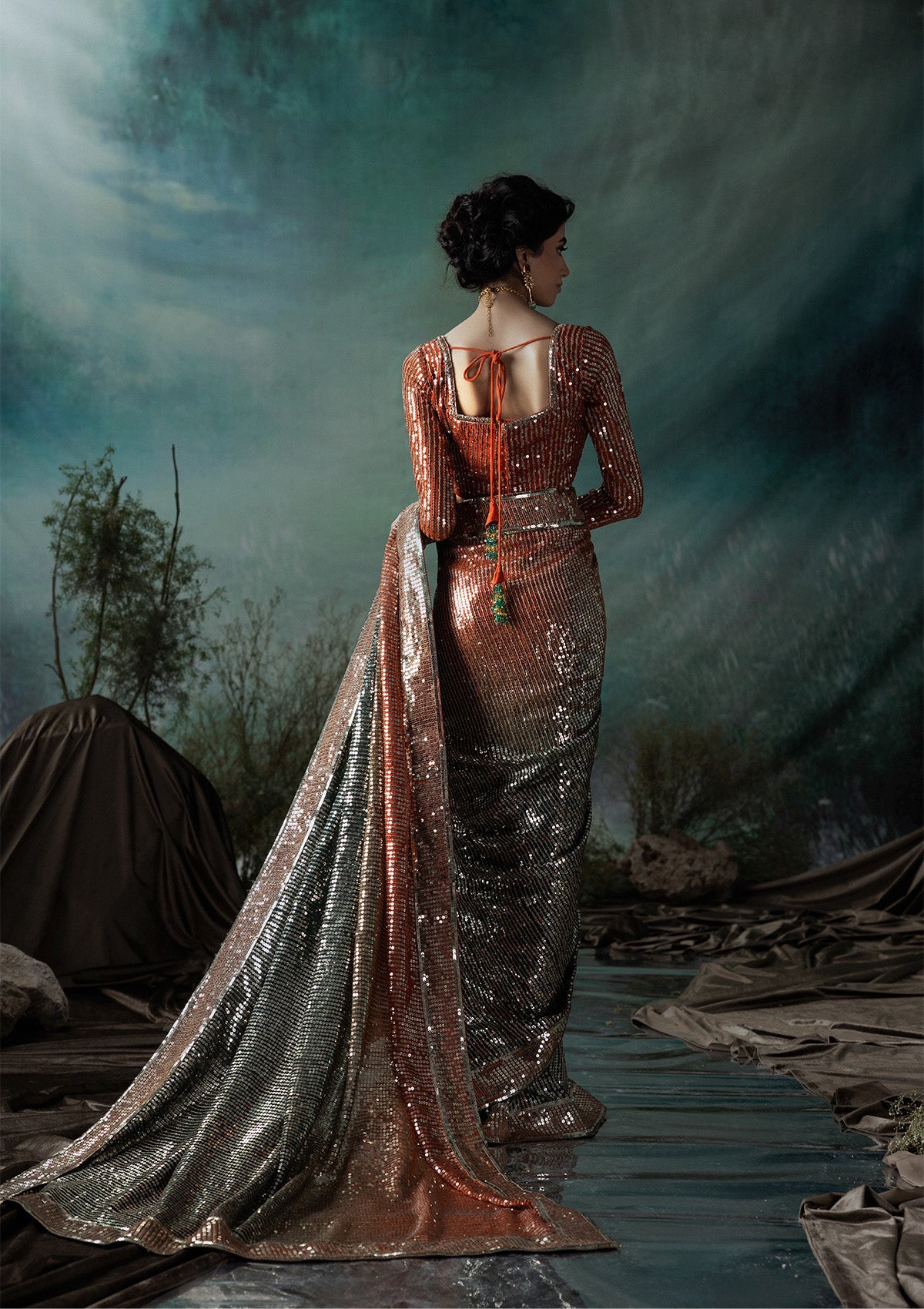 Aik - SARI EDIT '24 VOL. 1 - LOOK 02