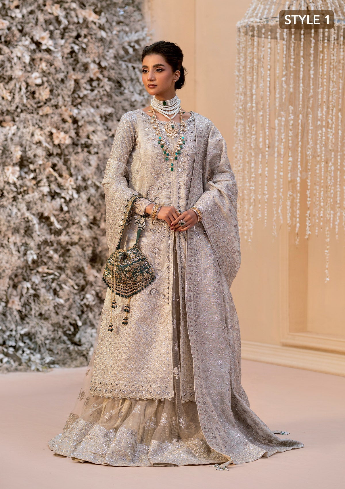 Aik - WEDDING FESTIVE 25 VOL. 1 - LOOK 09
