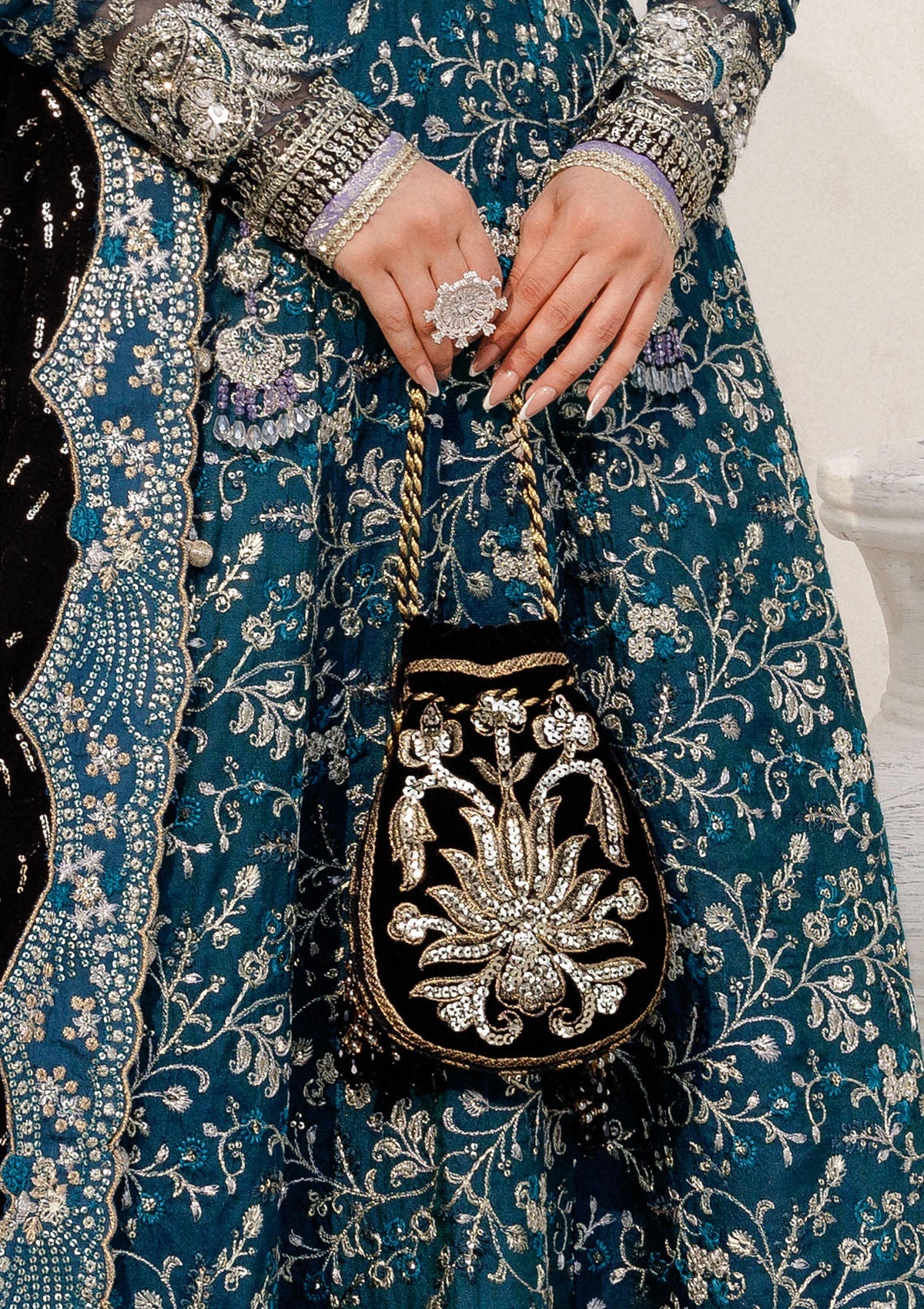 Aik - WEDDING FESTIVE 25 - VOL. 2 - BLACK VELVET POTLI