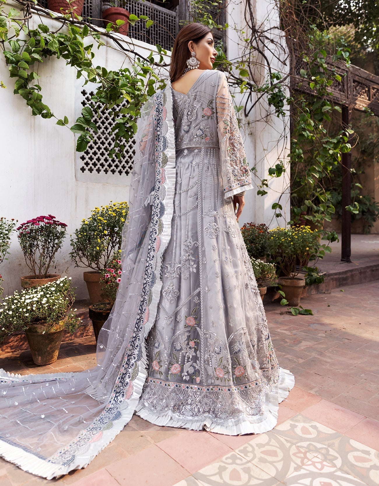 Emaan Adeel - MB - 201 - SaviiFashion.com