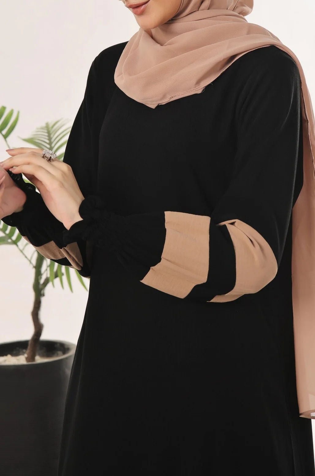 Faryal - SaviiFashion.com