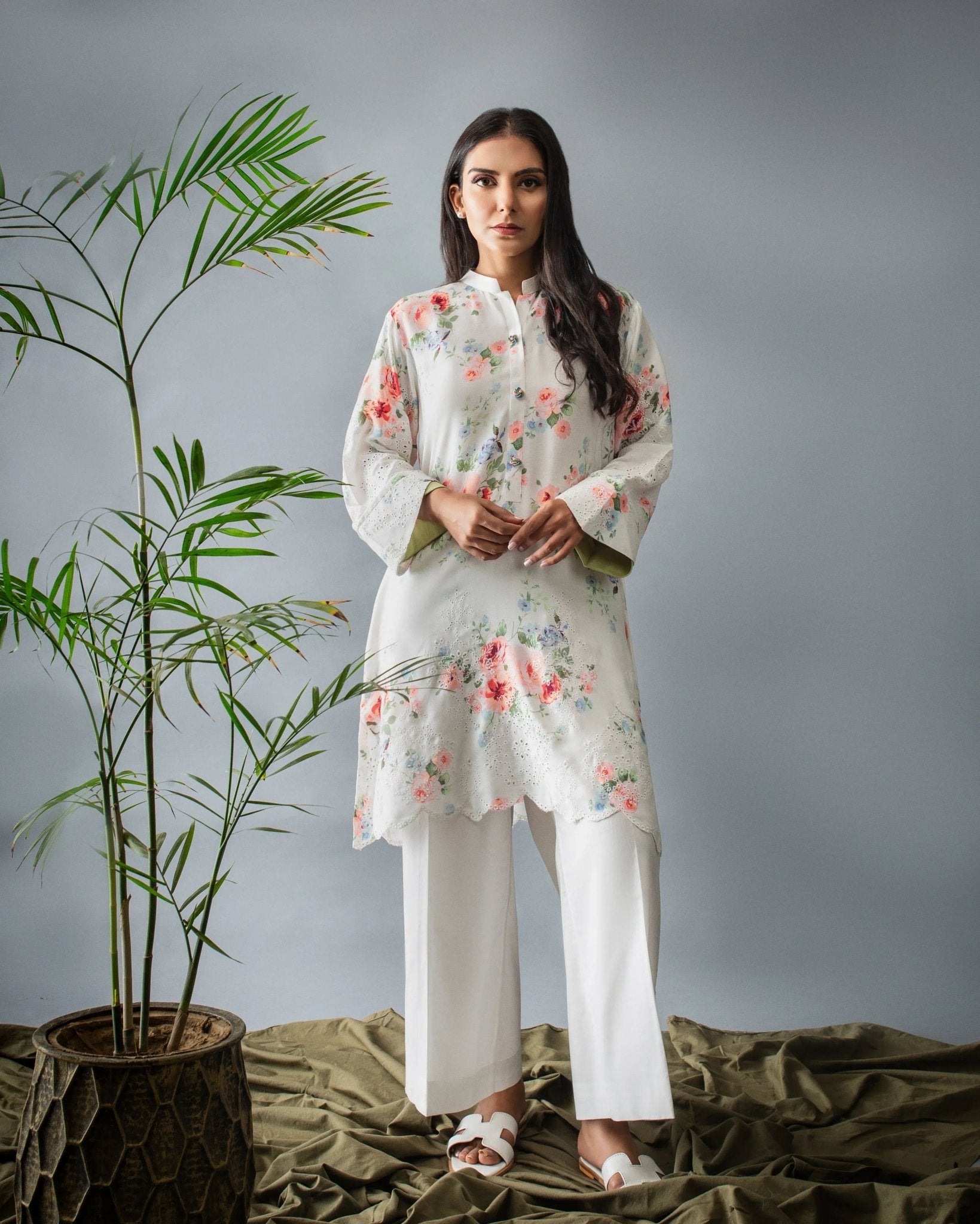 Olivia - SaviiFashion.com