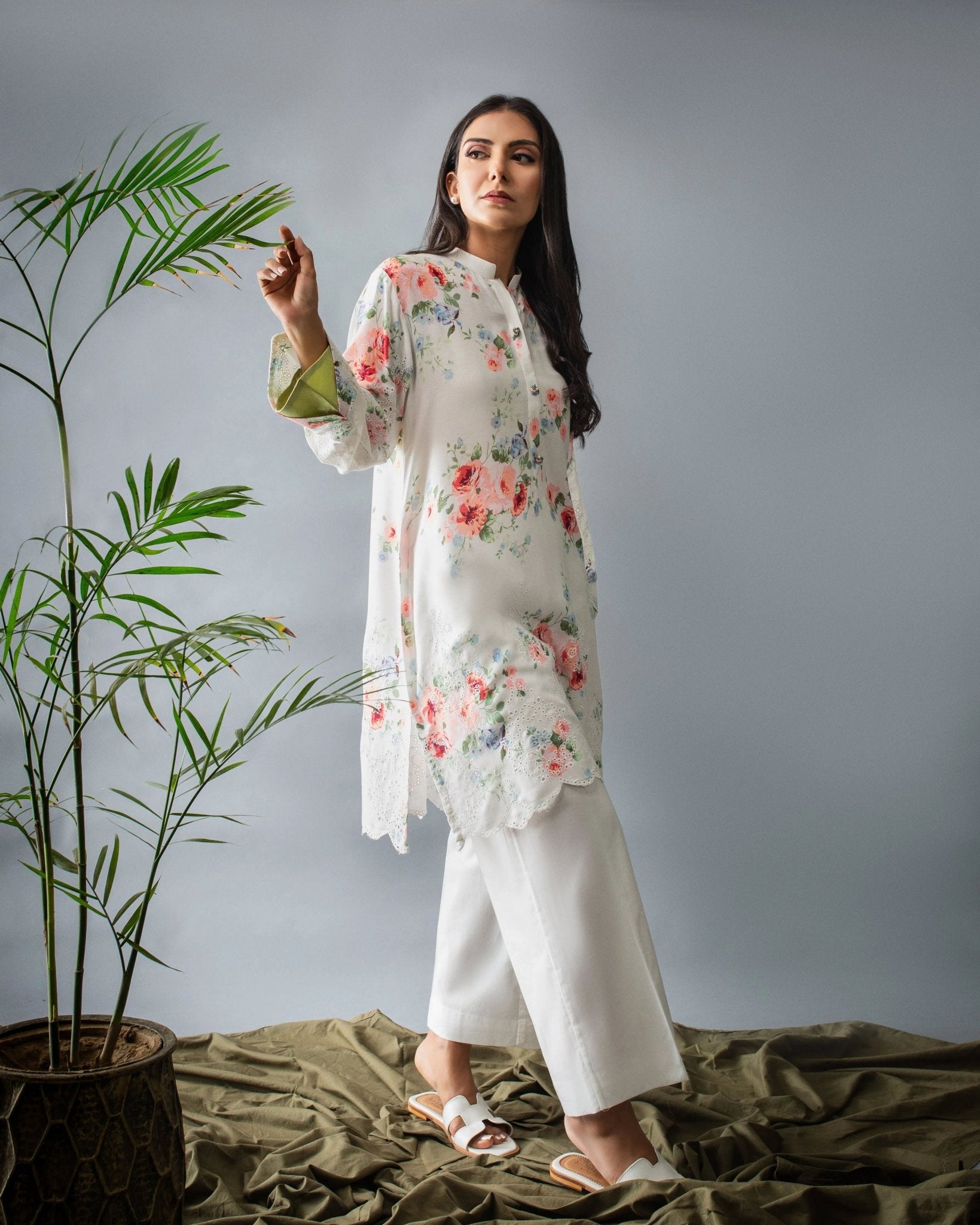 Olivia - SaviiFashion.com