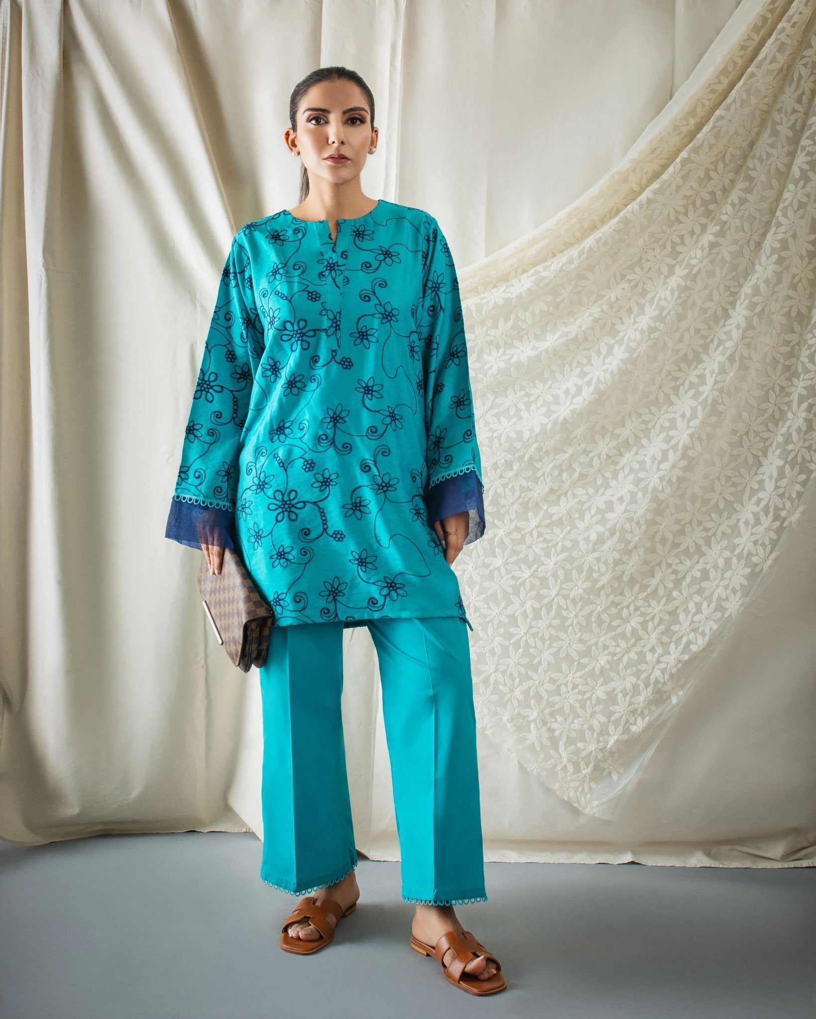 Raana - SaviiFashion.com