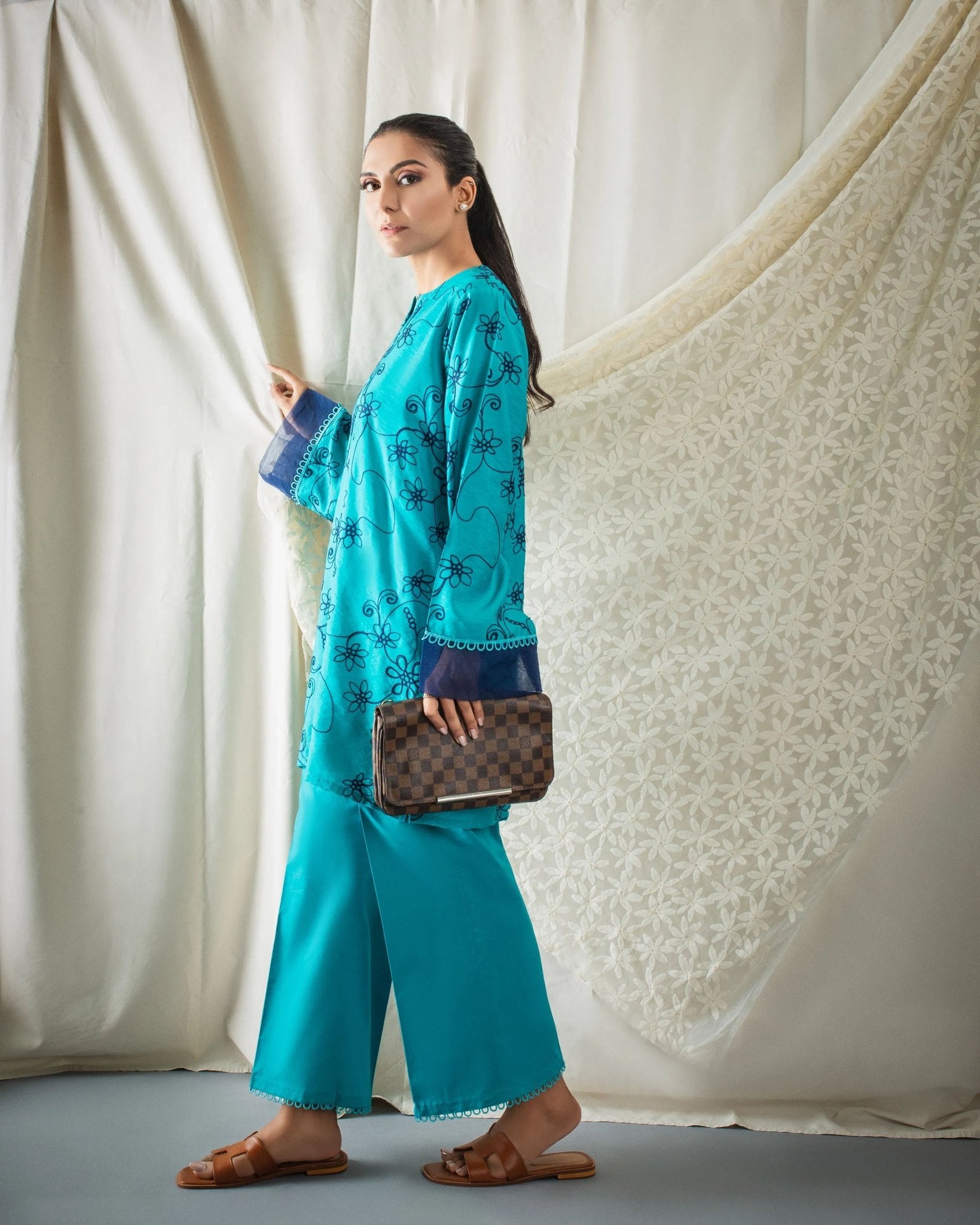 Raana - SaviiFashion.com