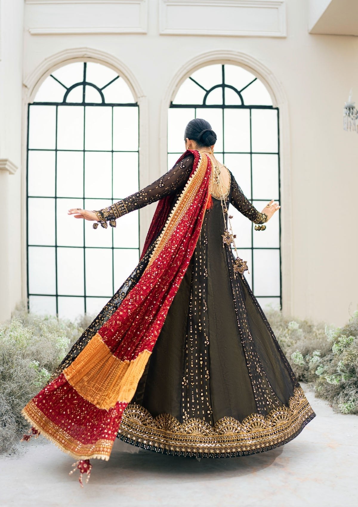 Aik - WEDDING FESTIVE '23 VOL. 2 - LOOK 01 - SaviiFashion.com