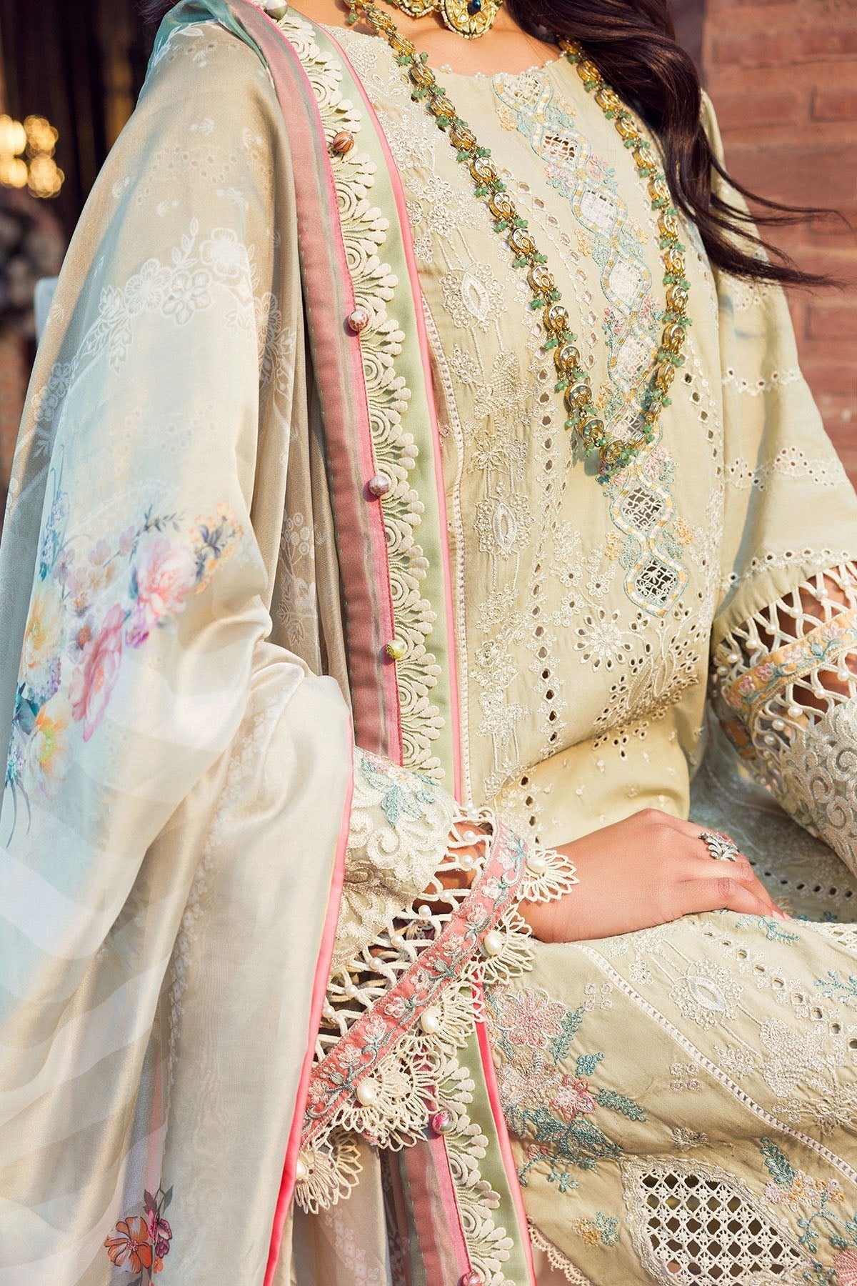 Motifz - 4427-ZAIB - EMBROIDERED - LAWN - SaviiFashion.com